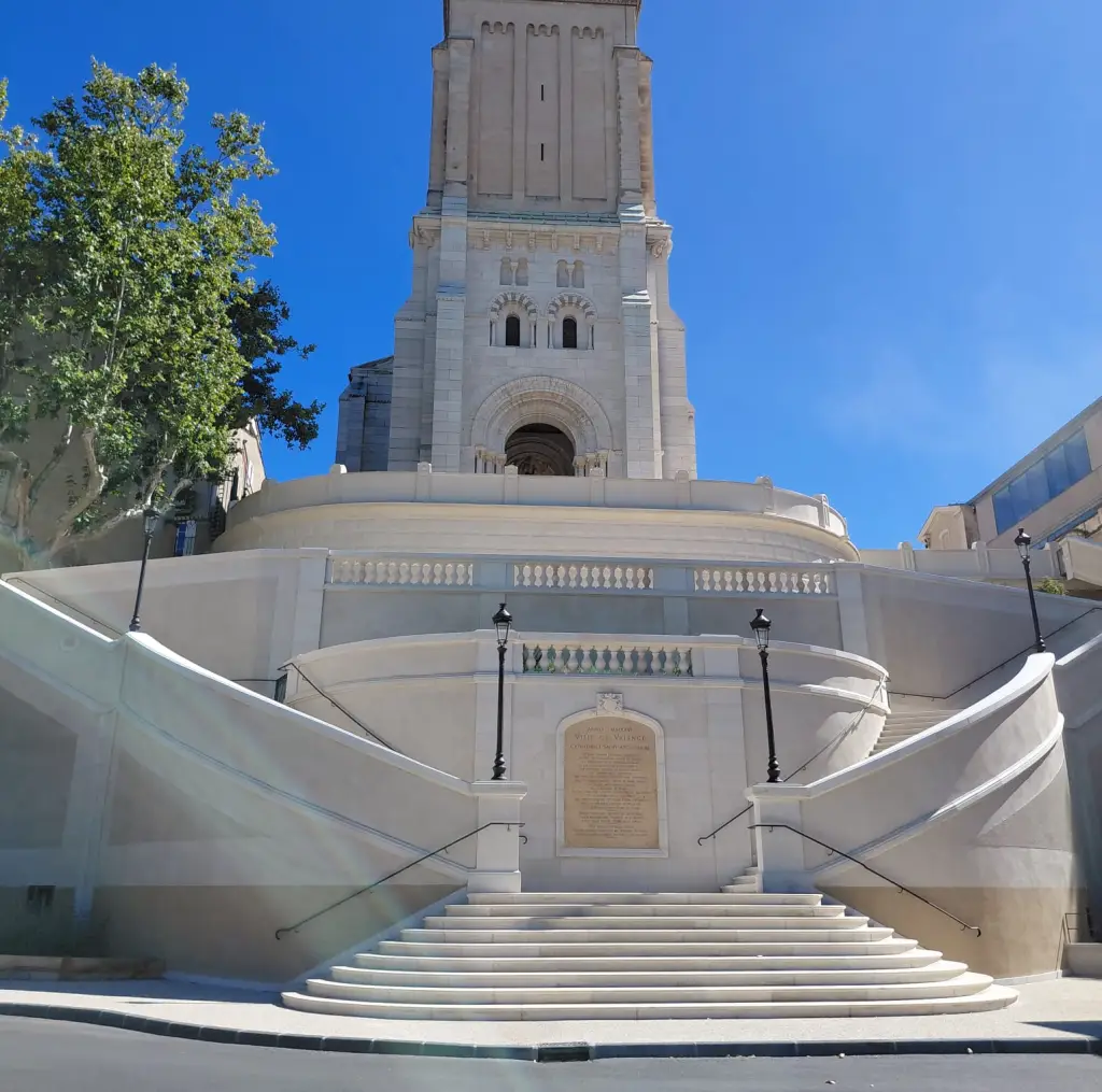 Escalier_Valence_HMR2c.jpeg